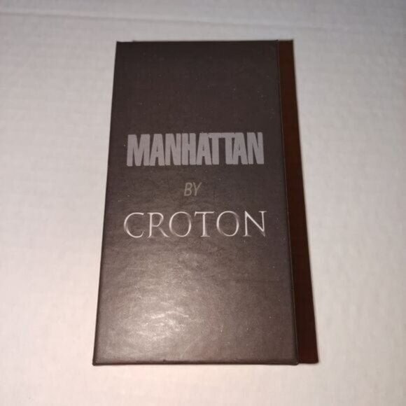 GOLD CROTON WATCH-NEW - Picture 3 of 3
